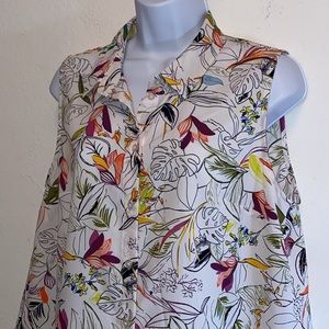 A New Day Sleeveless Floral blouse.
